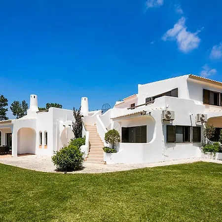 Villa Sleeps 6 Pool Air Con T607850 *